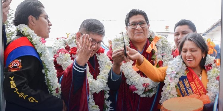 Condori «Queremos ser la primera universidad del sistema, en los próximos cinco años»