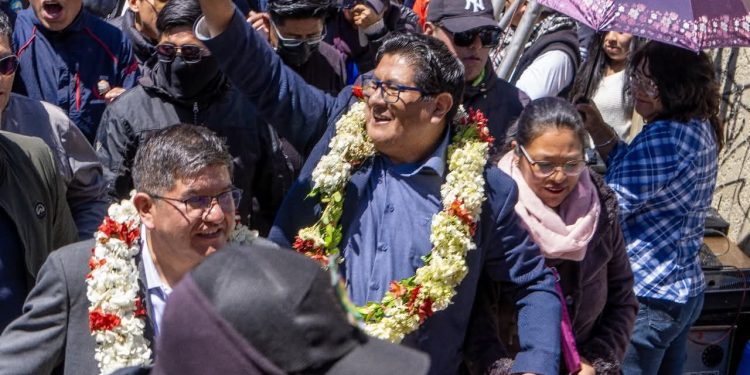 Ciencia, tecnología, salud y educación suben al puesto 14 a la UPEA