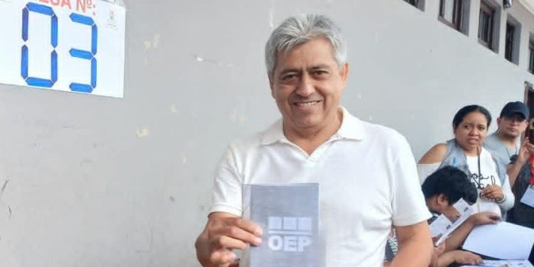 Ciudadana desmiente a Mario Cossío y denuncia persecución tras recusación en el TSE