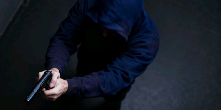 Creadora de contenido es arrestada luego de ingresar con un bate a una tienda para destruir televisores