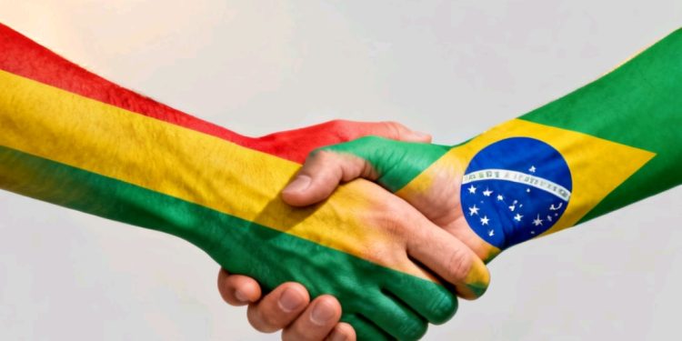 Micro queda destrozado tras colisión con minibús y camión en Santa Cruz