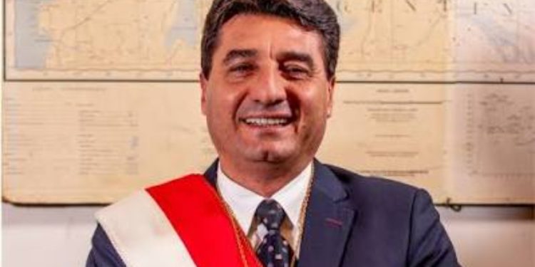 Detienen a ciudadano con rebeldía en casos de violación y homicidio en aeropuerto de Santa Cruz