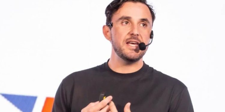 Detienen a ciudadano con rebeldía en casos de violación y homicidio en aeropuerto de Santa Cruz