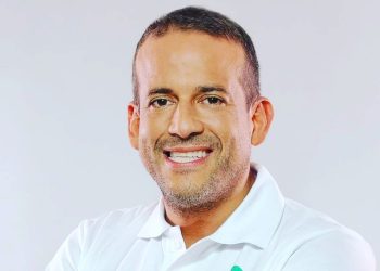 Detienen a ciudadano con rebeldía en casos de violación y homicidio en aeropuerto de Santa Cruz