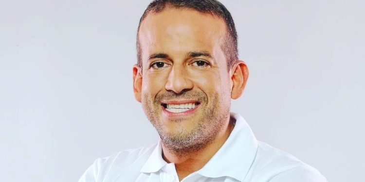 Detienen a ciudadano con rebeldía en casos de violación y homicidio en aeropuerto de Santa Cruz