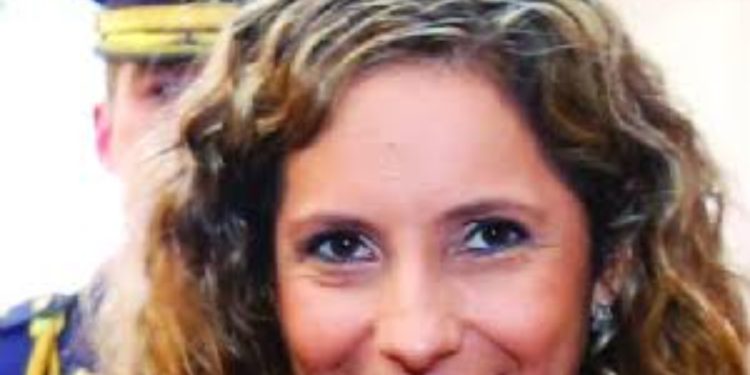 Sandra Saavedra solicita colaboración tras extravío de su celular