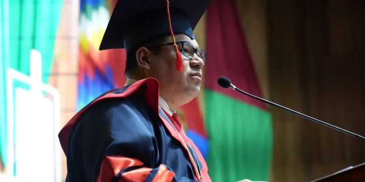 UPEA otorga Honoris Causa a Roger Mariaca y reafirma su rol con la justicia