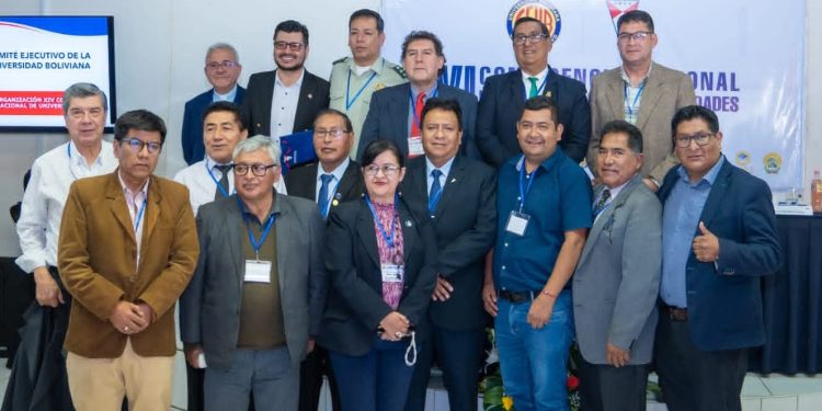 Participación de la UPEA marca agenda en conferencia nacional de universidades