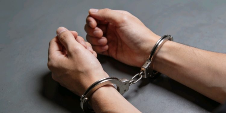 Denuncian irregularidades en la suspensión del balotaje paceño