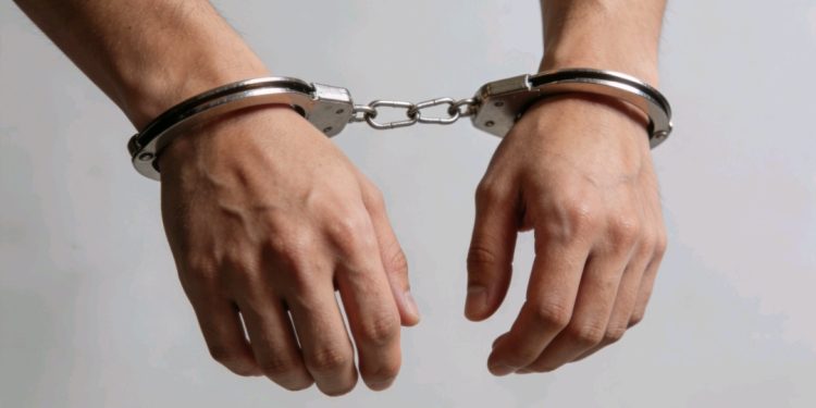 Funcionarios diplomáticos estarían impagos mientras el Gobierno aún no responde